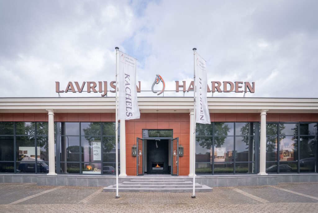 lavrijsen-haarden-showroom-gevel